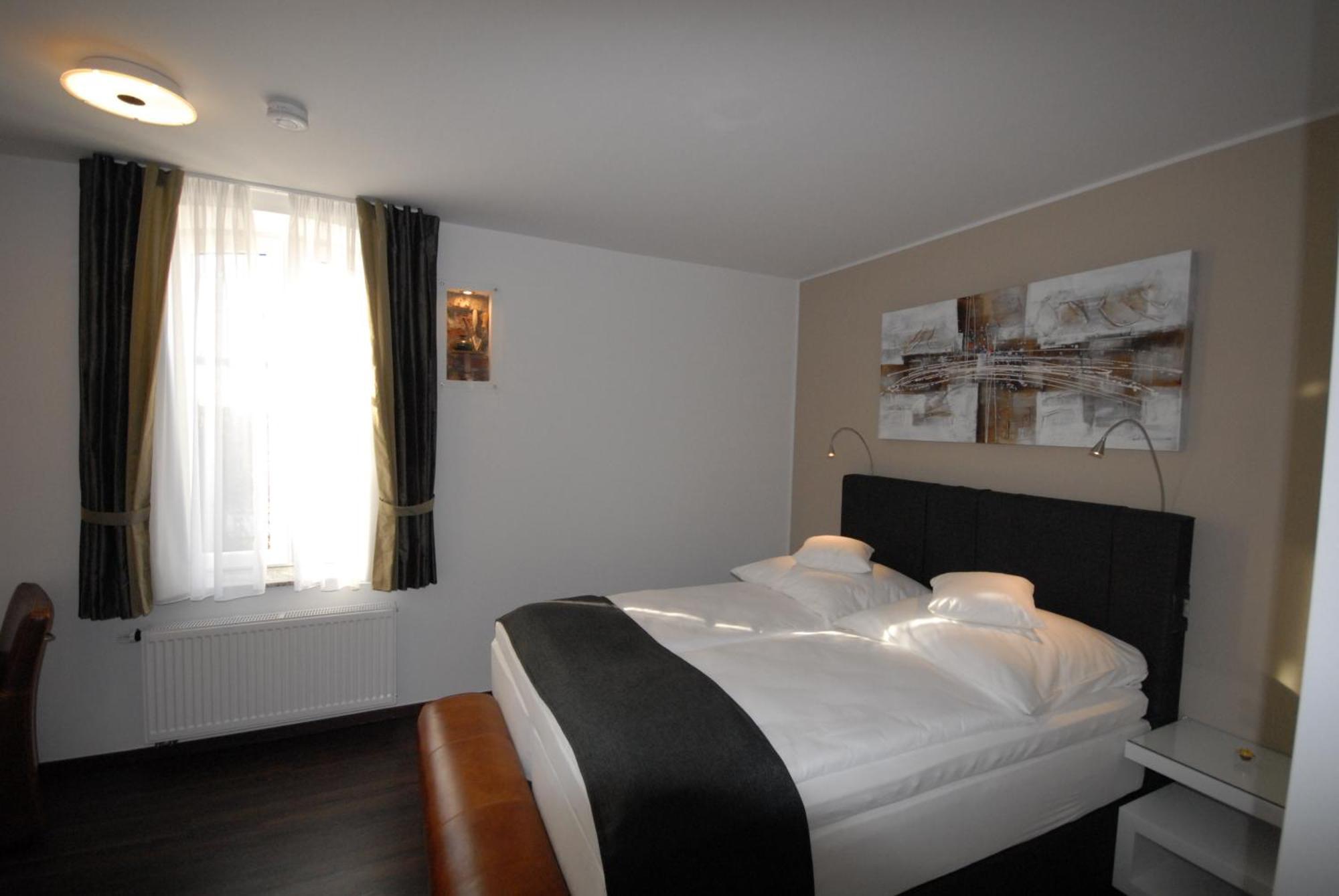 Landhotel Alte Toepferei Дуйсбург Экстерьер фото